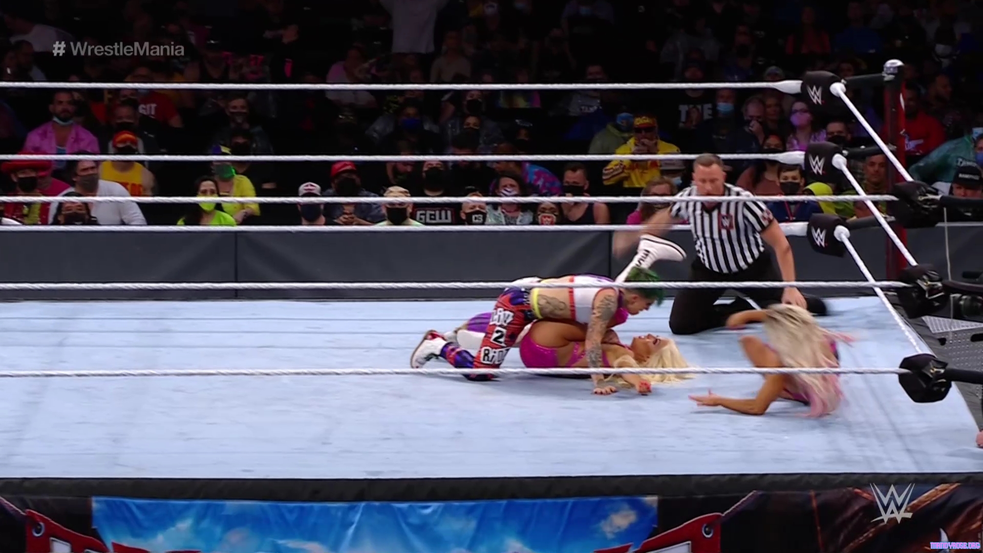 WWE_Wrestlemania_37_Day1_HDTV_1080p_x264-SkY_mp40347.jpg