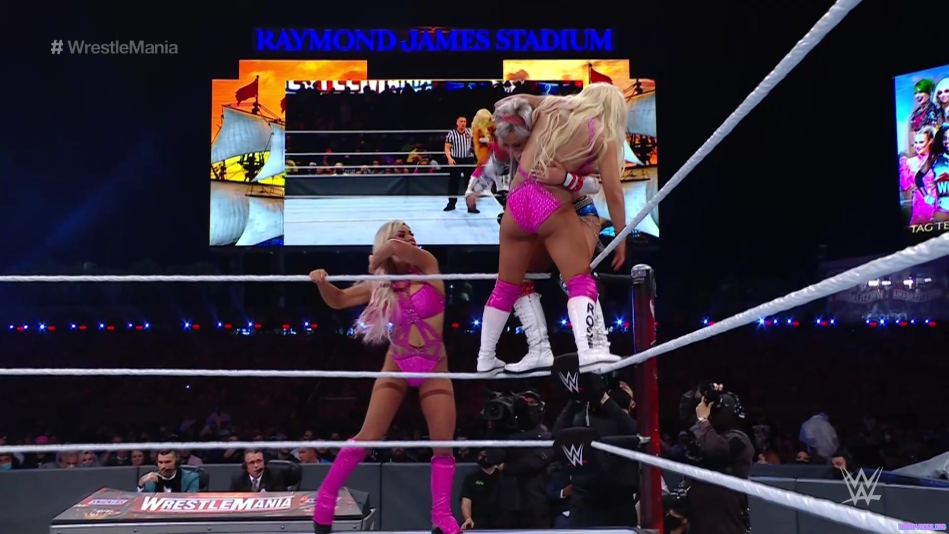 WWE_Wrestlemania_37_Day1_HDTV_1080p_x264-SkY_mp40395.jpg