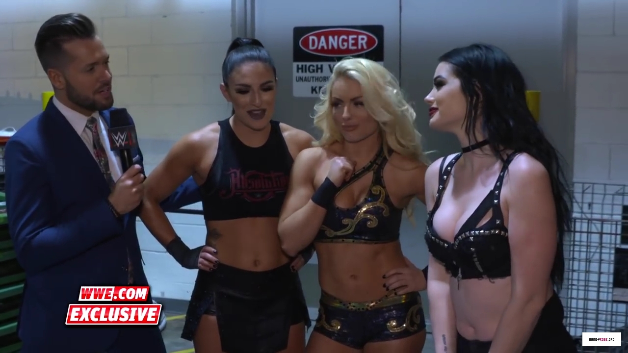 Why_Absolution_has_the_advantage_inside_the_Elimination_Chamber_Raw_Fallout_Feb__12_2018_mp40002.jpg