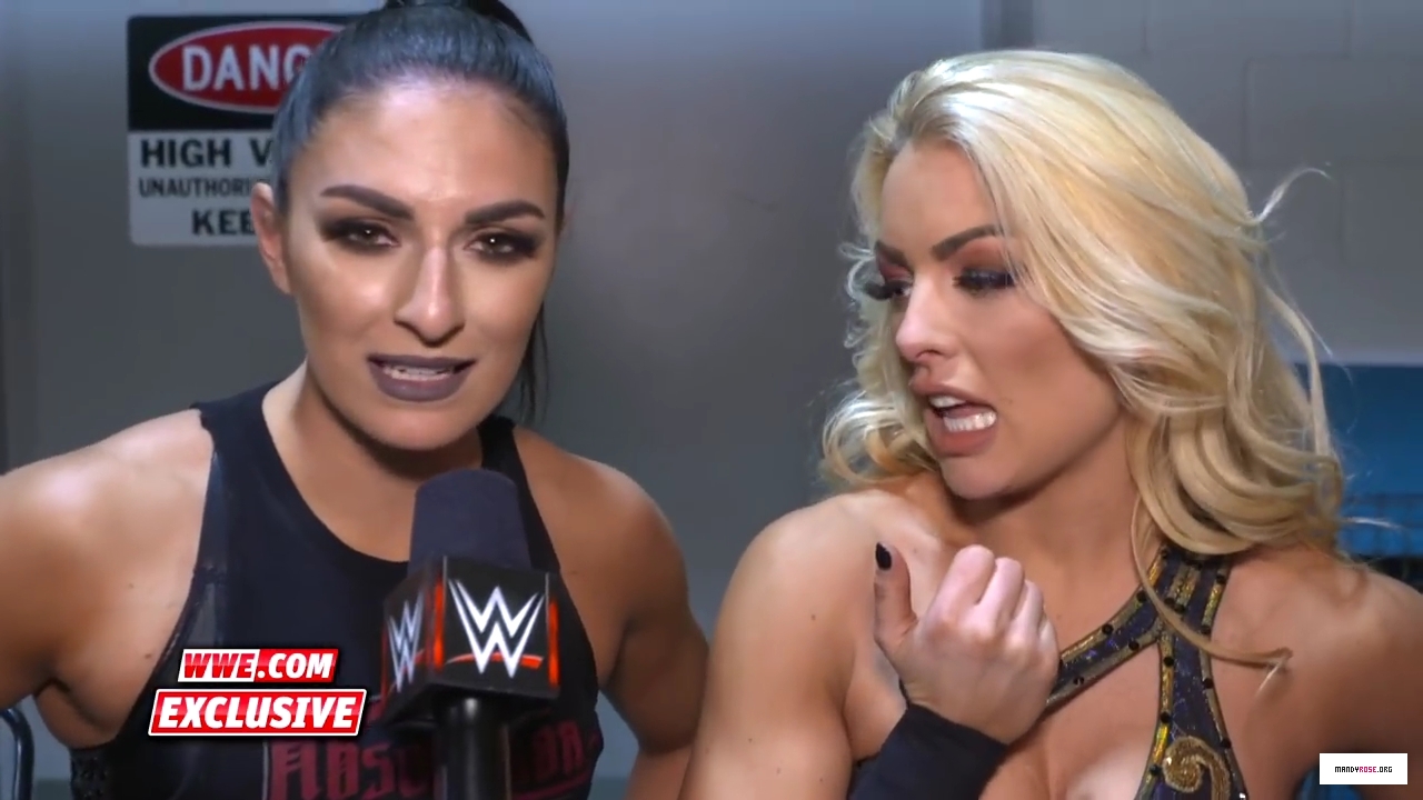 Why_Absolution_has_the_advantage_inside_the_Elimination_Chamber_Raw_Fallout_Feb__12_2018_mp40026.jpg