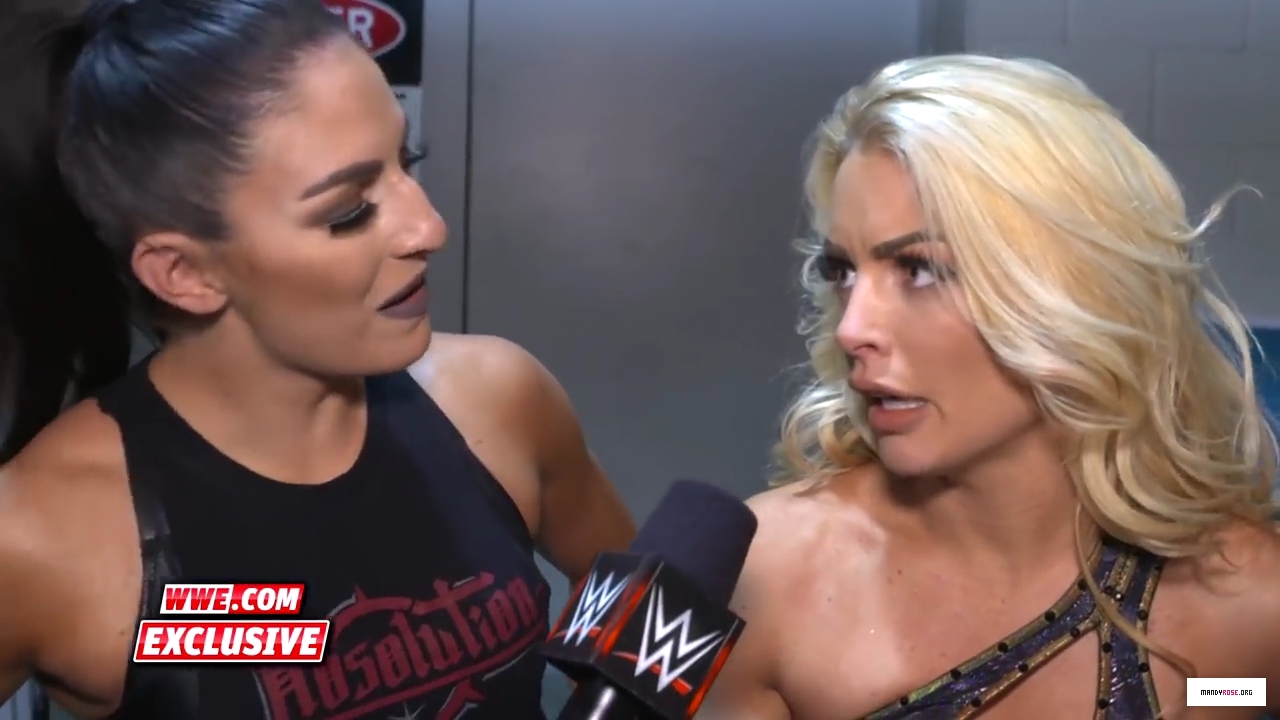 Why_Absolution_has_the_advantage_inside_the_Elimination_Chamber_Raw_Fallout_Feb__12_2018_mp40028.jpg