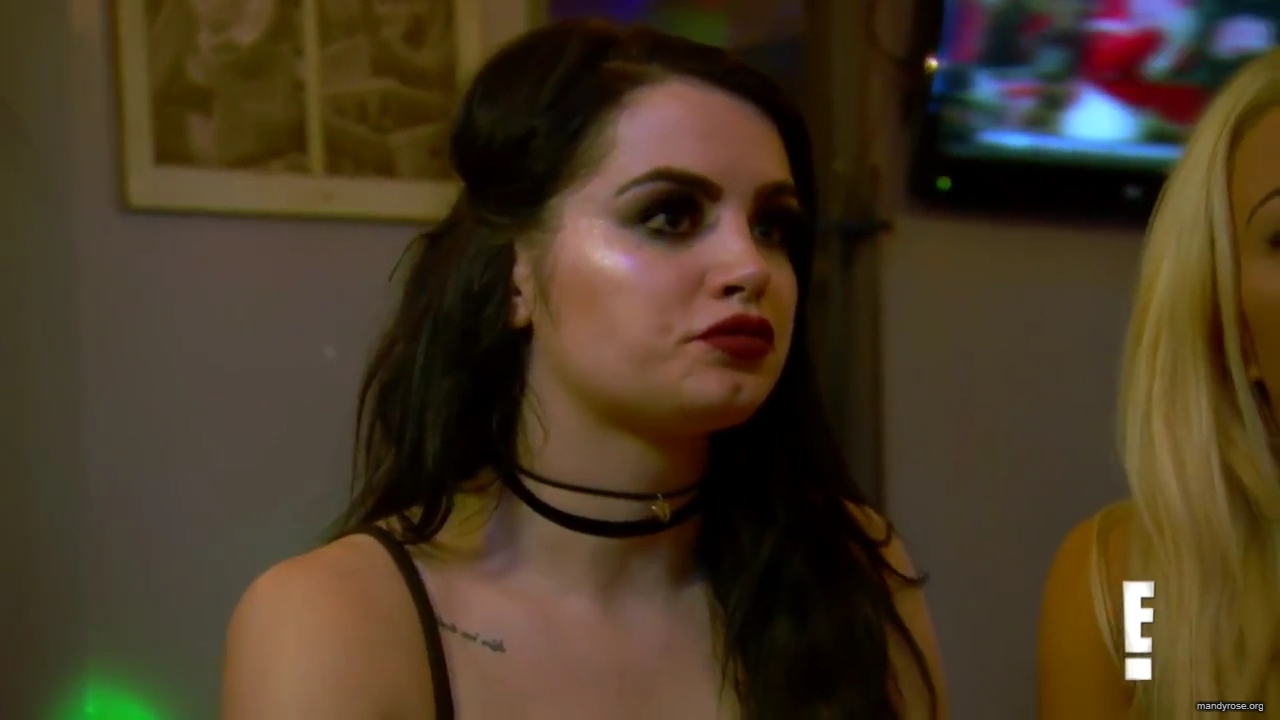 Why_Nia_Jax_Is_Stepping_Her_Game_Up_in_the_Ring_Total_Divas_Bonus_Clip_Sept__19_2018_mp40060.jpg