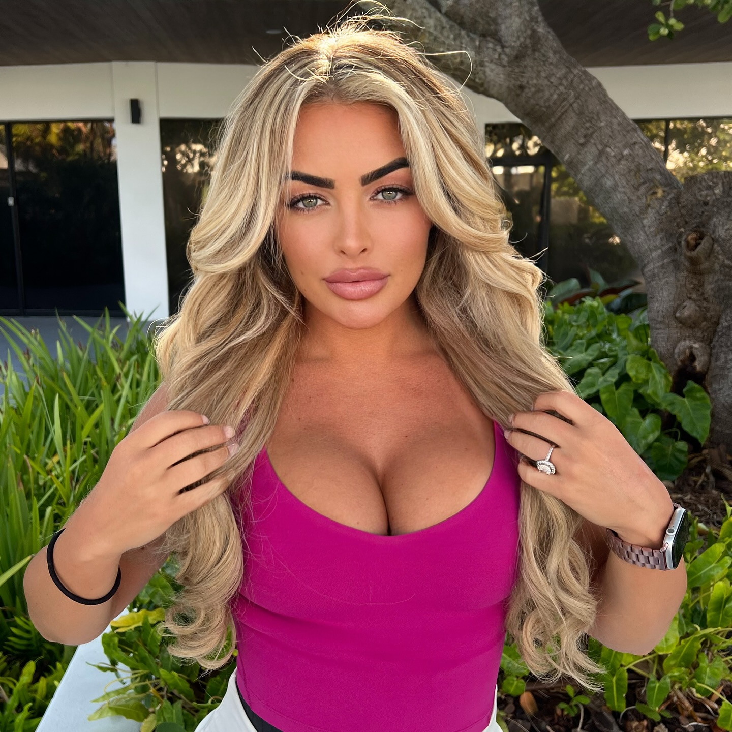 mandysacs_1748612769_3643950481161311753_24381117.jpg
