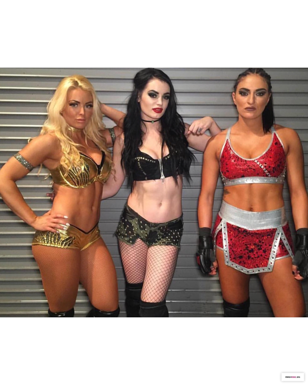 sonyadevillewwe_29716213_1801384280162757_6005152496501129216_n.jpg