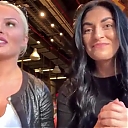 HOLAAAA_2121_Bogota2C_Colombia_WWE_Mandy_Rose_Sonya_Deville_Damandyz_Donutz_mp40023.jpg