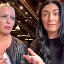 HOLAAAA_2121_Bogota2C_Colombia_WWE_Mandy_Rose_Sonya_Deville_Damandyz_Donutz_mp40050.jpg