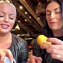 HOLAAAA_2121_Bogota2C_Colombia_WWE_Mandy_Rose_Sonya_Deville_Damandyz_Donutz_mp40060.jpg