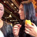 HOLAAAA_2121_Bogota2C_Colombia_WWE_Mandy_Rose_Sonya_Deville_Damandyz_Donutz_mp40072.jpg