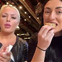 HOLAAAA_2121_Bogota2C_Colombia_WWE_Mandy_Rose_Sonya_Deville_Damandyz_Donutz_mp40096.jpg