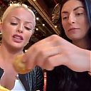 HOLAAAA_2121_Bogota2C_Colombia_WWE_Mandy_Rose_Sonya_Deville_Damandyz_Donutz_mp40105.jpg