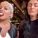 HOLAAAA_2121_Bogota2C_Colombia_WWE_Mandy_Rose_Sonya_Deville_Damandyz_Donutz_mp40111.jpg