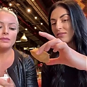 HOLAAAA_2121_Bogota2C_Colombia_WWE_Mandy_Rose_Sonya_Deville_Damandyz_Donutz_mp40155.jpg