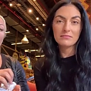 HOLAAAA_2121_Bogota2C_Colombia_WWE_Mandy_Rose_Sonya_Deville_Damandyz_Donutz_mp40189.jpg