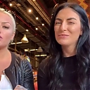 HOLAAAA_2121_Bogota2C_Colombia_WWE_Mandy_Rose_Sonya_Deville_Damandyz_Donutz_mp40224.jpg