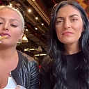 HOLAAAA_2121_Bogota2C_Colombia_WWE_Mandy_Rose_Sonya_Deville_Damandyz_Donutz_mp40232.jpg
