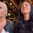 HOLAAAA_2121_Bogota2C_Colombia_WWE_Mandy_Rose_Sonya_Deville_Damandyz_Donutz_mp40233.jpg