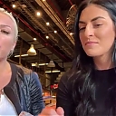 HOLAAAA_2121_Bogota2C_Colombia_WWE_Mandy_Rose_Sonya_Deville_Damandyz_Donutz_mp40250.jpg