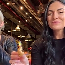 HOLAAAA_2121_Bogota2C_Colombia_WWE_Mandy_Rose_Sonya_Deville_Damandyz_Donutz_mp40259.jpg