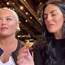 HOLAAAA_2121_Bogota2C_Colombia_WWE_Mandy_Rose_Sonya_Deville_Damandyz_Donutz_mp40288.jpg