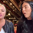 HOLAAAA_2121_Bogota2C_Colombia_WWE_Mandy_Rose_Sonya_Deville_Damandyz_Donutz_mp40292.jpg