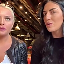 HOLAAAA_2121_Bogota2C_Colombia_WWE_Mandy_Rose_Sonya_Deville_Damandyz_Donutz_mp40309.jpg