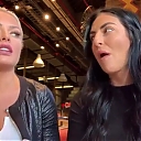 HOLAAAA_2121_Bogota2C_Colombia_WWE_Mandy_Rose_Sonya_Deville_Damandyz_Donutz_mp40315.jpg