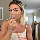 MY_NEW_LOOK21_How-to_do_your_makeup_in_less_than_10_mins21_mp40239.jpg