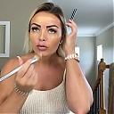 MY_NEW_LOOK21_How-to_do_your_makeup_in_less_than_10_mins21_mp40268.jpg