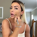 MY_NEW_LOOK21_How-to_do_your_makeup_in_less_than_10_mins21_mp40275.jpg