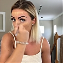 MY_NEW_LOOK21_How-to_do_your_makeup_in_less_than_10_mins21_mp40280.jpg
