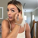 MY_NEW_LOOK21_How-to_do_your_makeup_in_less_than_10_mins21_mp40281.jpg