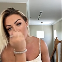 MY_NEW_LOOK21_How-to_do_your_makeup_in_less_than_10_mins21_mp40421.jpg