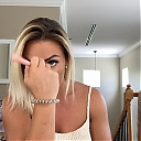 MY_NEW_LOOK21_How-to_do_your_makeup_in_less_than_10_mins21_mp40467.jpg