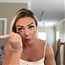 MY_NEW_LOOK21_How-to_do_your_makeup_in_less_than_10_mins21_mp40478.jpg