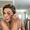 MY_NEW_LOOK21_How-to_do_your_makeup_in_less_than_10_mins21_mp40580.jpg