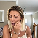 MY_NEW_LOOK21_How-to_do_your_makeup_in_less_than_10_mins21_mp40637.jpg