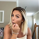 MY_NEW_LOOK21_How-to_do_your_makeup_in_less_than_10_mins21_mp40665.jpg