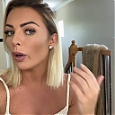 MY_NEW_LOOK21_How-to_do_your_makeup_in_less_than_10_mins21_mp40750.jpg