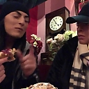 SPECIAL_Episode_of_DAMANDYZ_DONUTZ_in_Manchester_England_at_Richmond_Tea_Rooms21_________mp40105.jpg