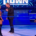 WWE_Friday_Night_SmackDown_2020_04_17_720p_HDTV_x264-NWCHD_mp40337.jpg