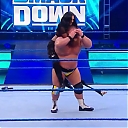 WWE_Friday_Night_SmackDown_2020_04_17_720p_HDTV_x264-NWCHD_mp40381.jpg