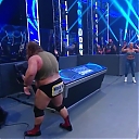 WWE_Friday_Night_SmackDown_2020_06_05_720p_HDTV_x264-NWCHD_mp40354.jpg