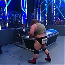 WWE_Friday_Night_SmackDown_2020_06_05_720p_HDTV_x264-NWCHD_mp40355.jpg