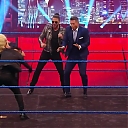 WWE_Friday_Night_SmackDown_2020_06_19_720p_HDTV_x264-NWCHD_mp40366.jpg