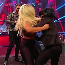 WWE_Friday_Night_SmackDown_2020_06_19_720p_HDTV_x264-NWCHD_mp40368.jpg