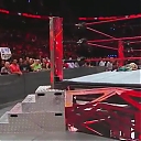 WWE_Monday_Night_Raw_2017_11_20_HDTV_x264-NWCHD_mp40061.jpg