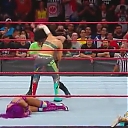 WWE_Monday_Night_Raw_2017_11_20_HDTV_x264-NWCHD_mp40106.jpg