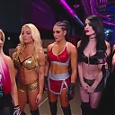 WWE_Monday_Night_Raw_2017_11_20_HDTV_x264-NWCHD_mp40225.jpg