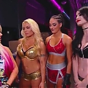 WWE_Monday_Night_Raw_2017_11_20_HDTV_x264-NWCHD_mp40261.jpg