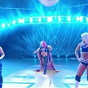 WWE_Monday_Night_Raw_2020_10_05_720p_HDTV_x264-NWCHD_mp40053.jpg